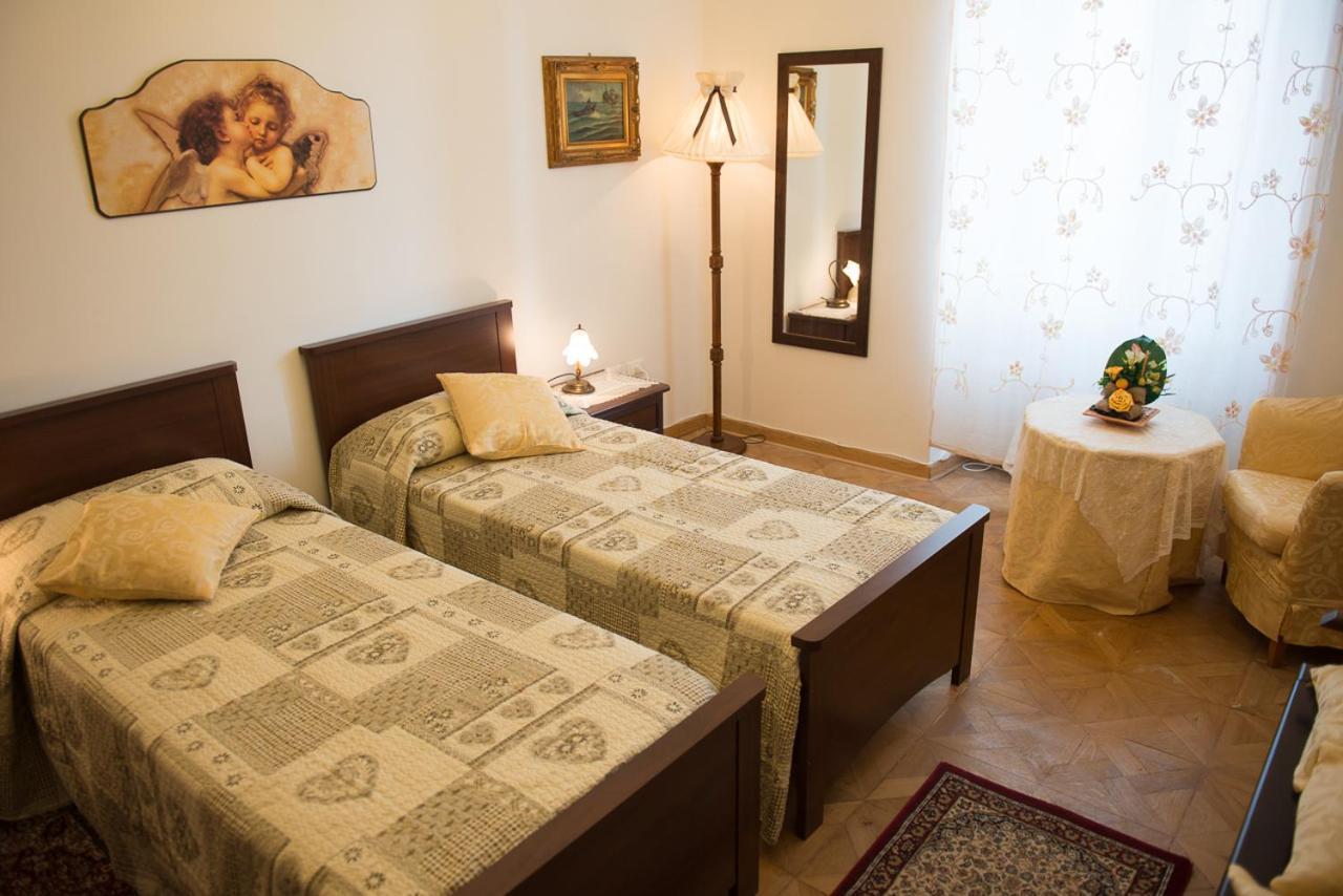 Antico Borgo Teresiano Bed & Breakfast Trieste Luaran gambar